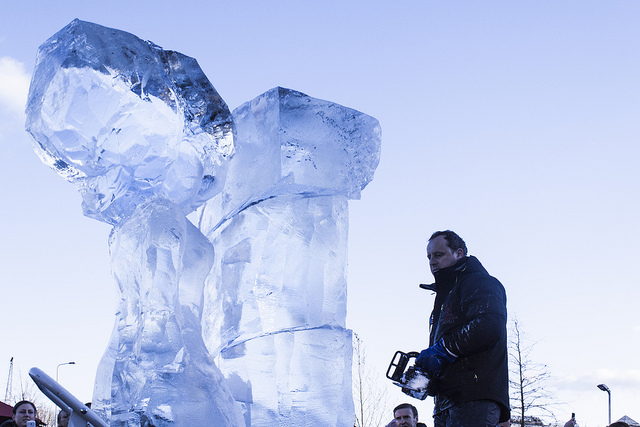 Ice sculpture